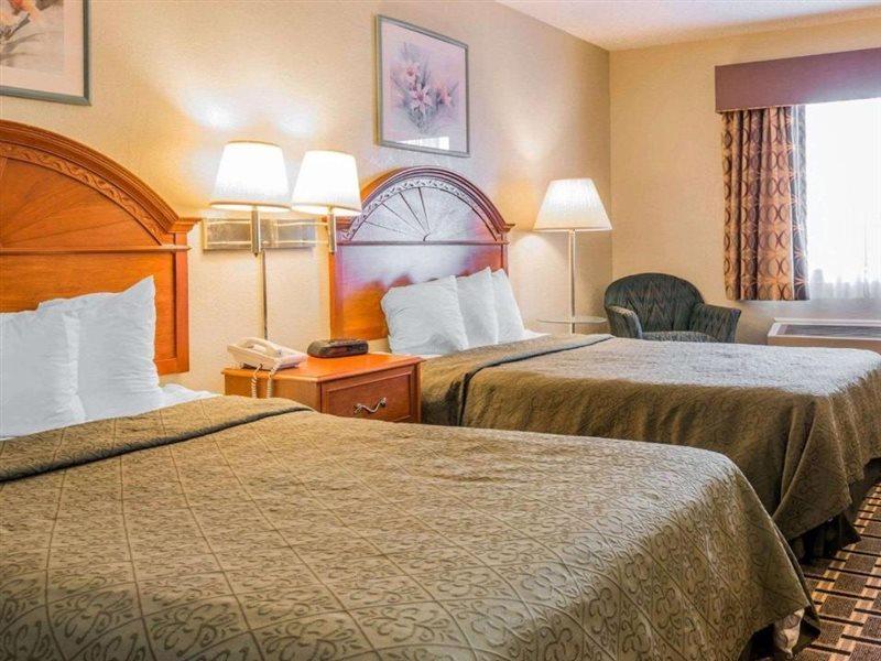 Quality Inn Grand Rapids North Walker Εξωτερικό φωτογραφία