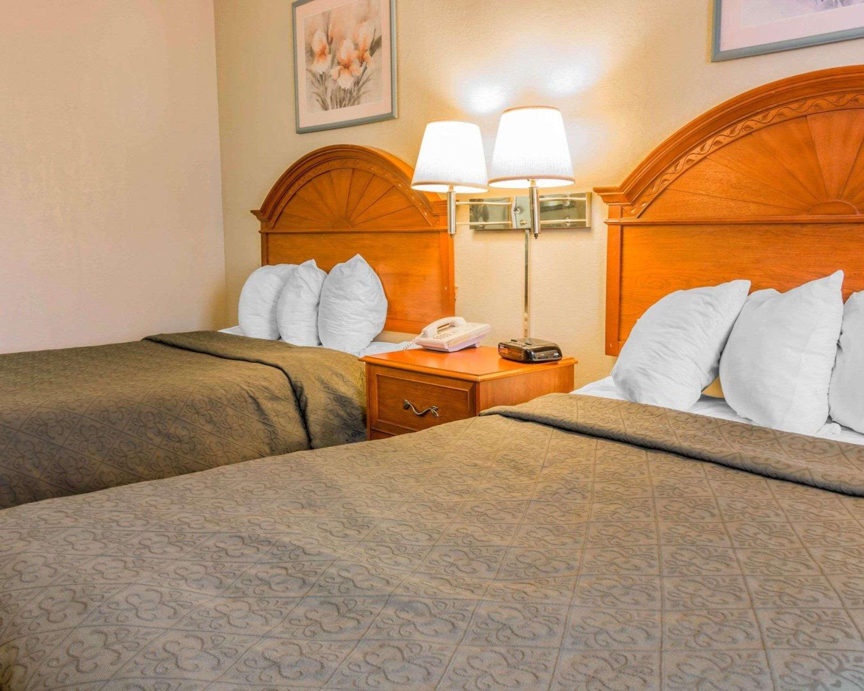 Quality Inn Grand Rapids North Walker Εξωτερικό φωτογραφία